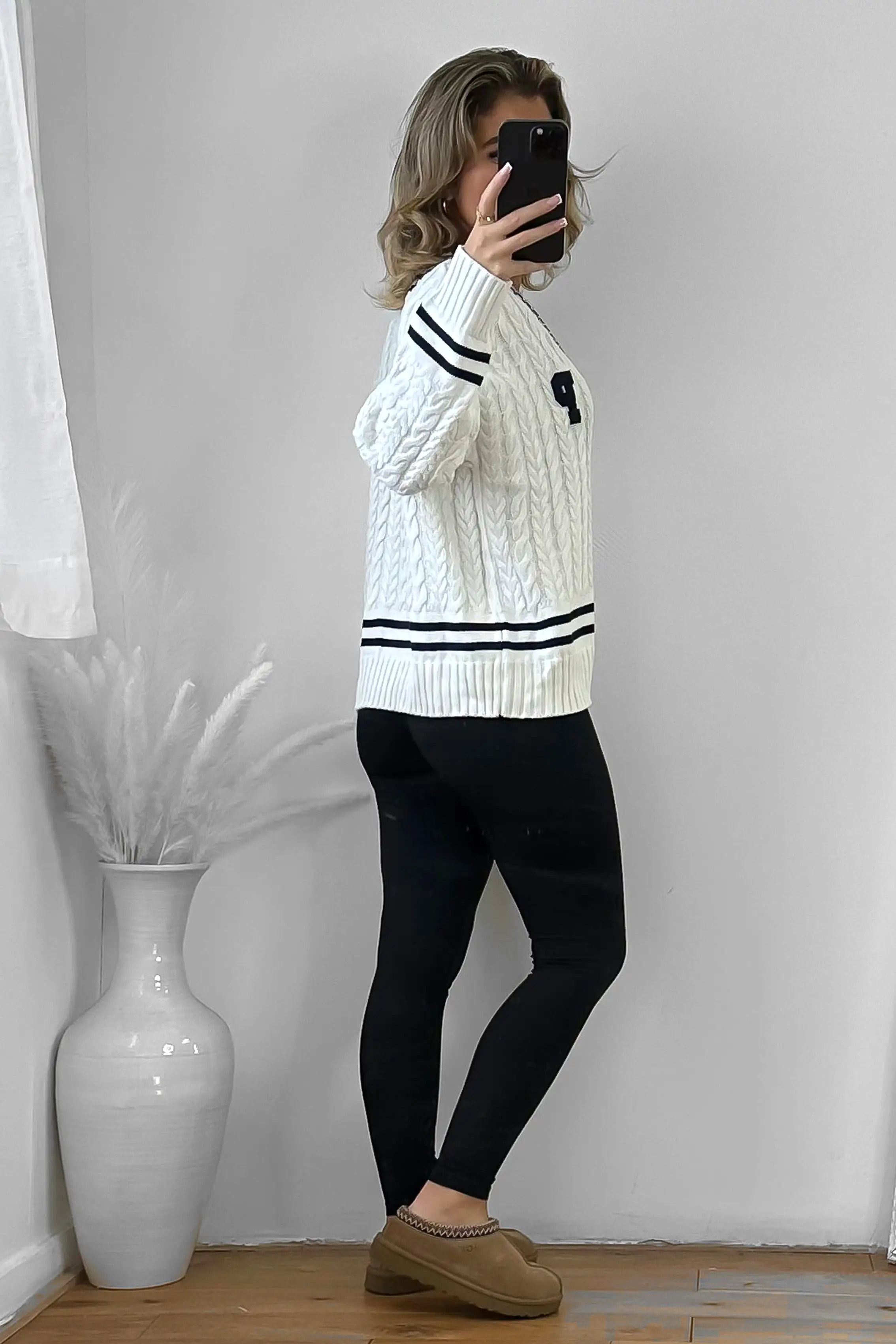 Contrast Details Varsity Pullover