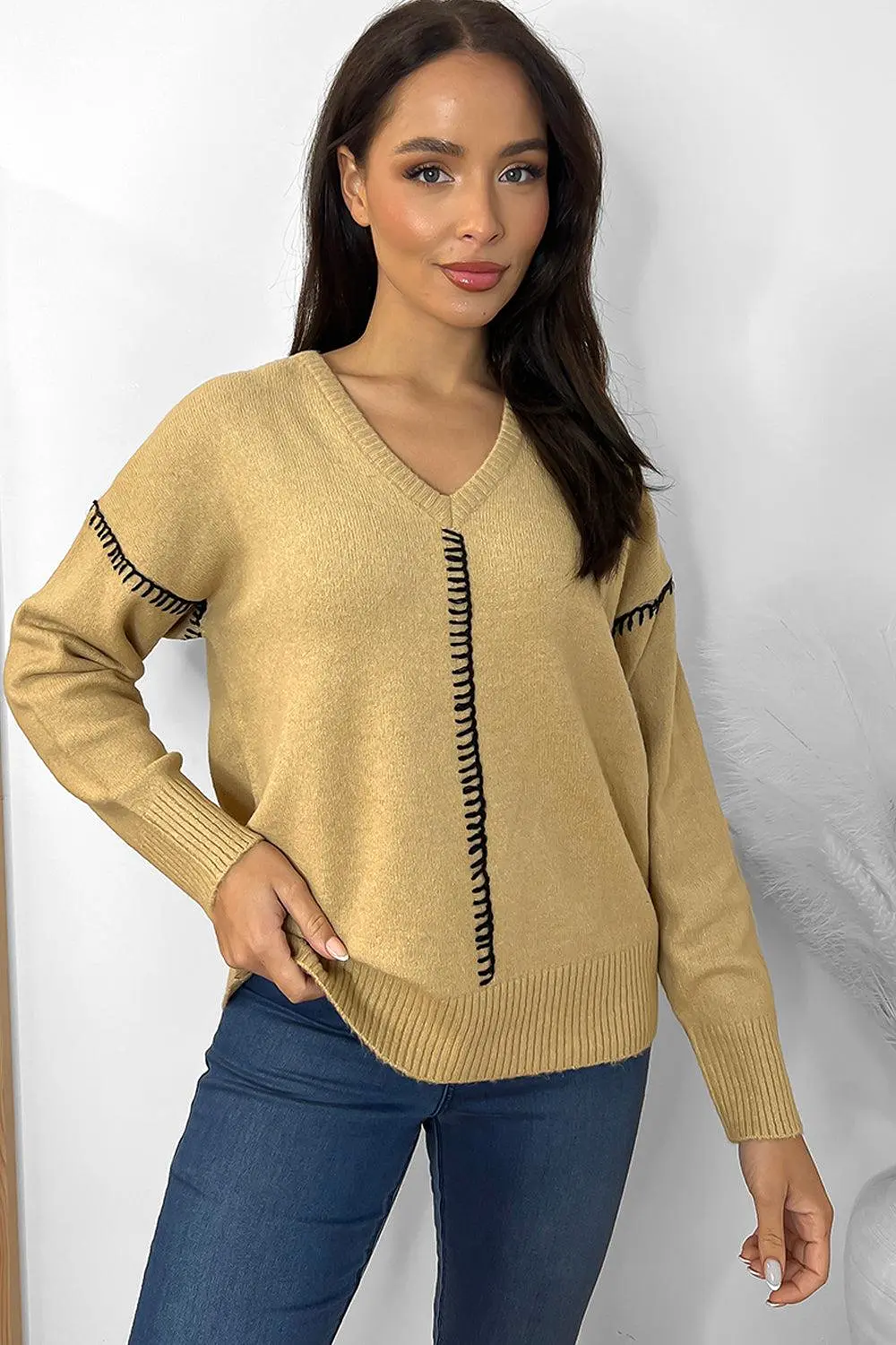 Contrast Stitch Detail V-Neck Pullover