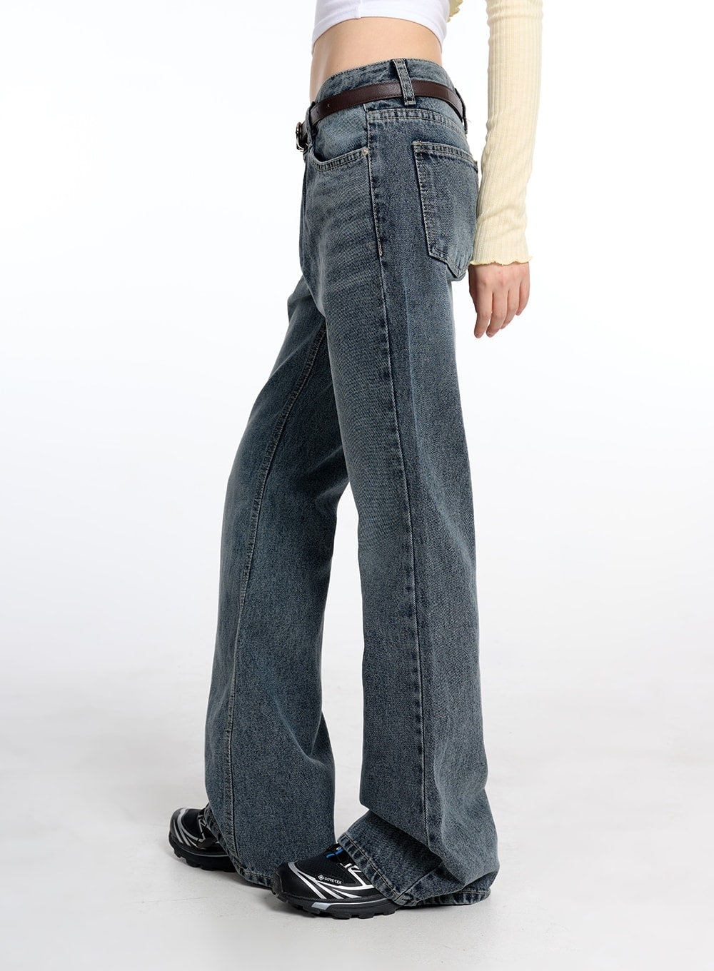 Washed Wide Flared Jeans CM415